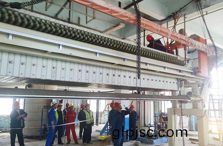 吉林石化(hua)公司(si)闆框隔膜壓濾機成套設備安裝完成