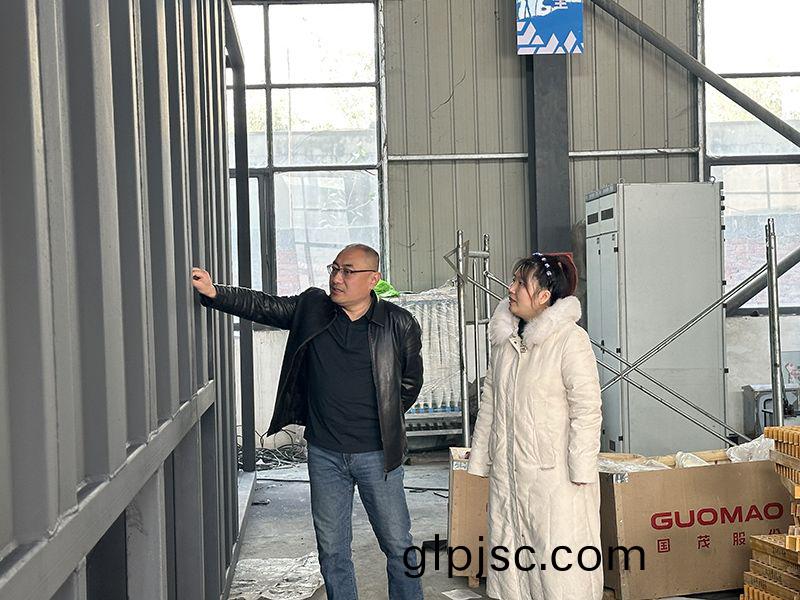 熱烈歡迎青島(dao)港項目(mu)荊總蒞(li)臨我司視詧工(gong)作(zuo)